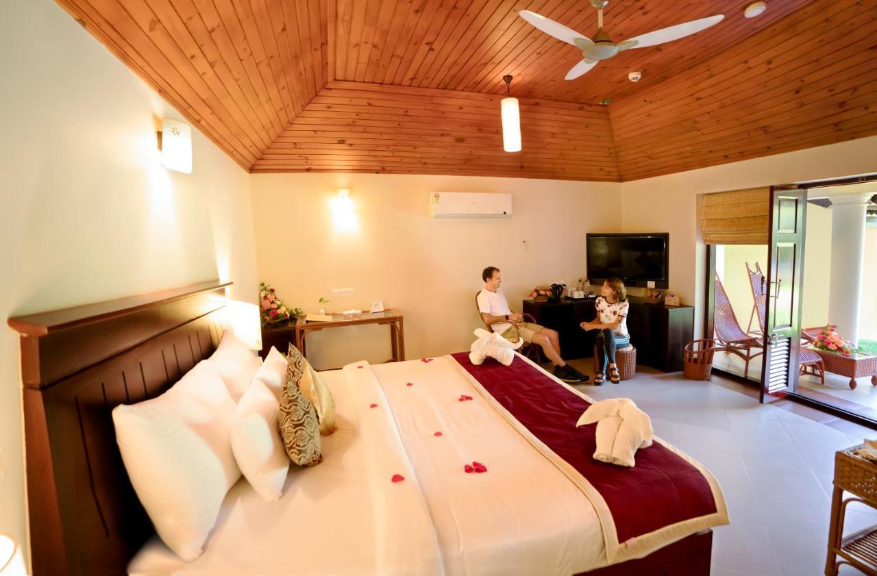 Elephant Court Thekkady Esterno foto