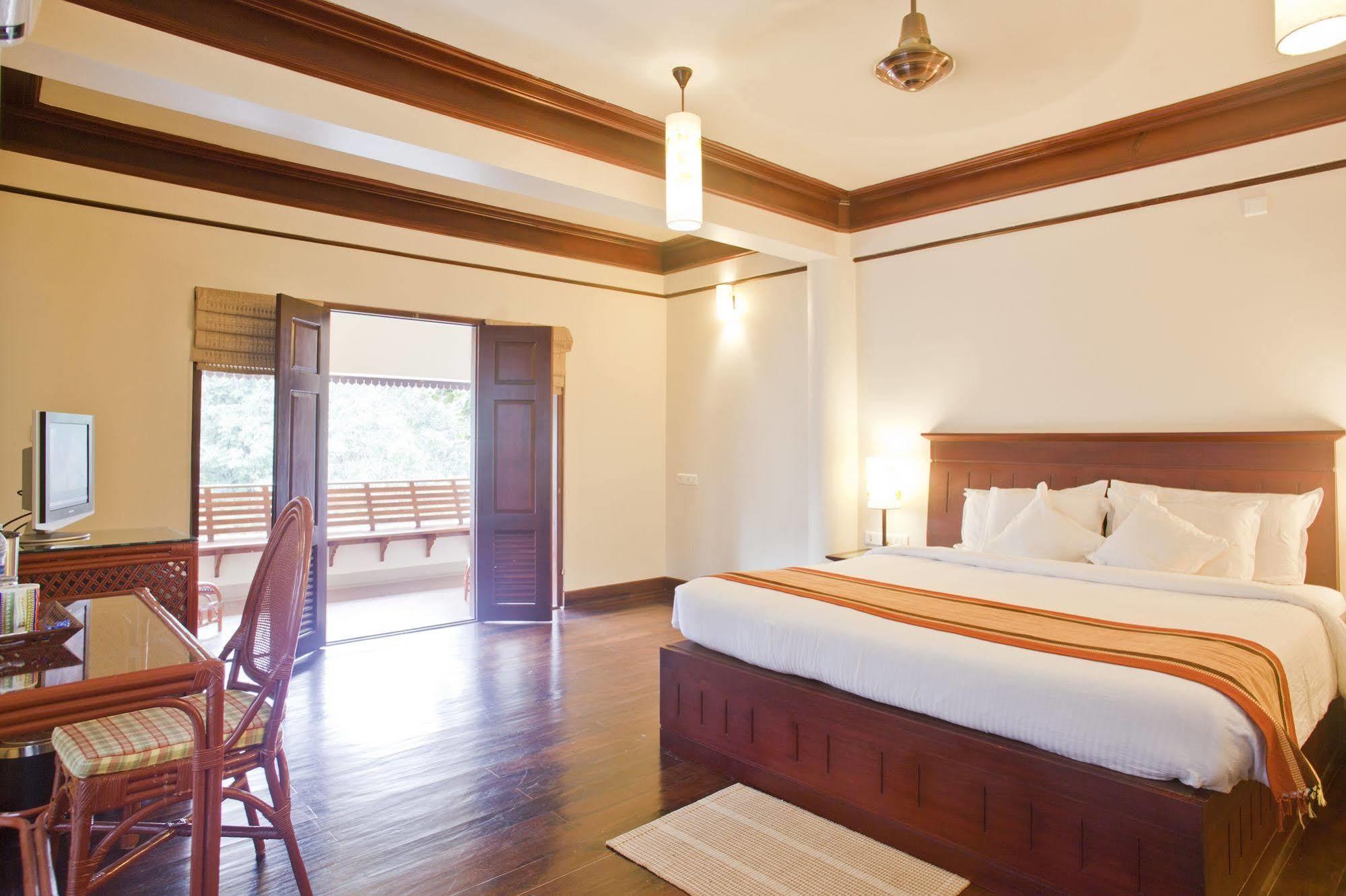 Elephant Court Thekkady Esterno foto