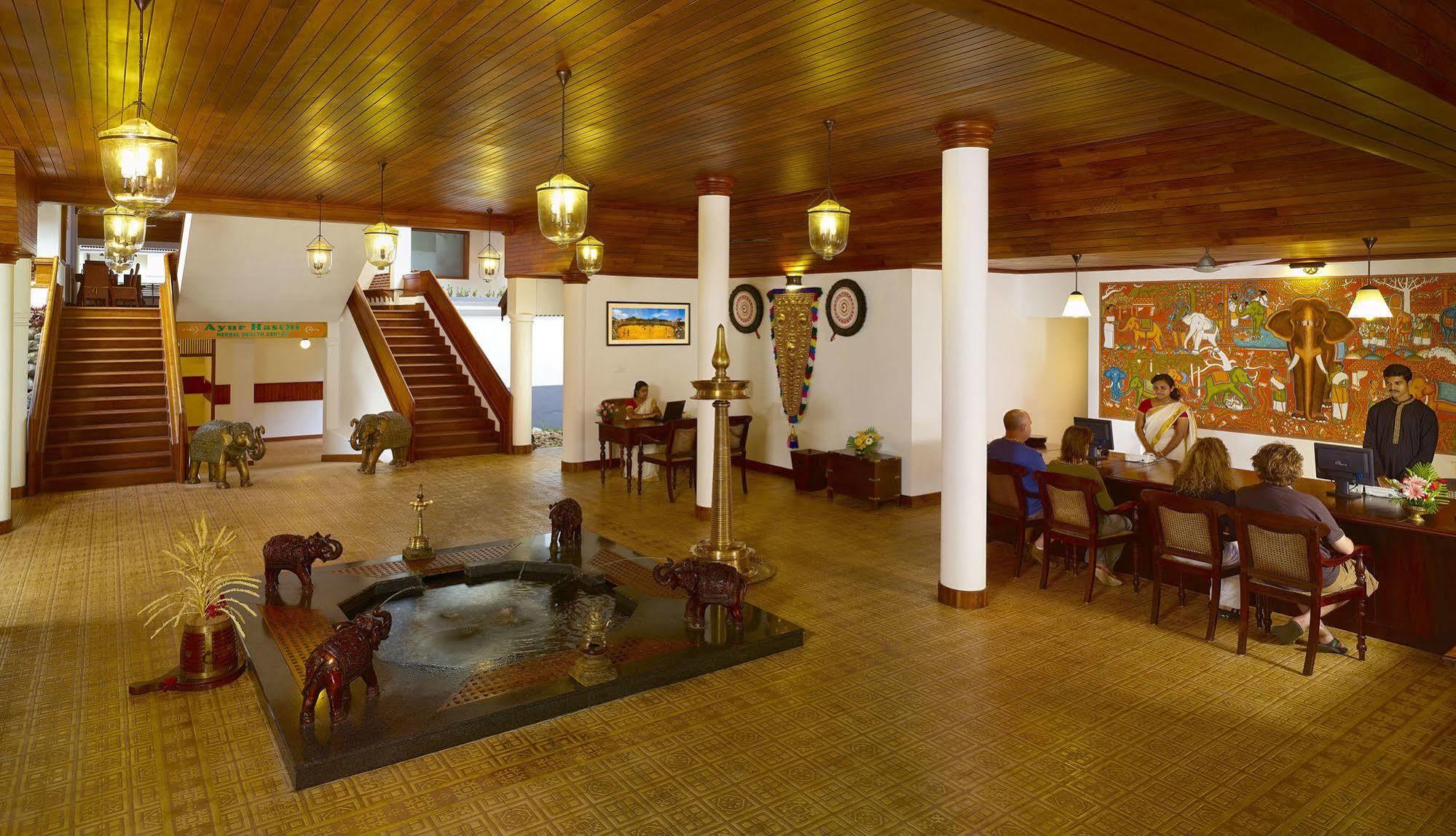 Elephant Court Thekkady Esterno foto