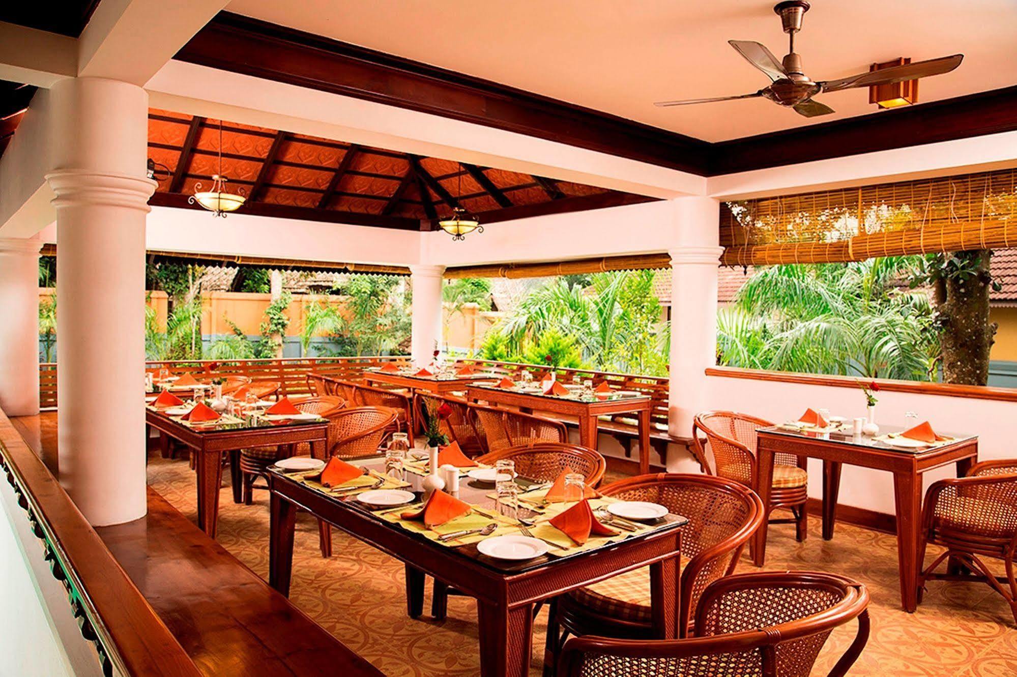 Elephant Court Thekkady Esterno foto